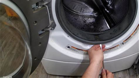 samsung front load washer leaking from bottom of door|Practical guide to handling Samsung washer leaks